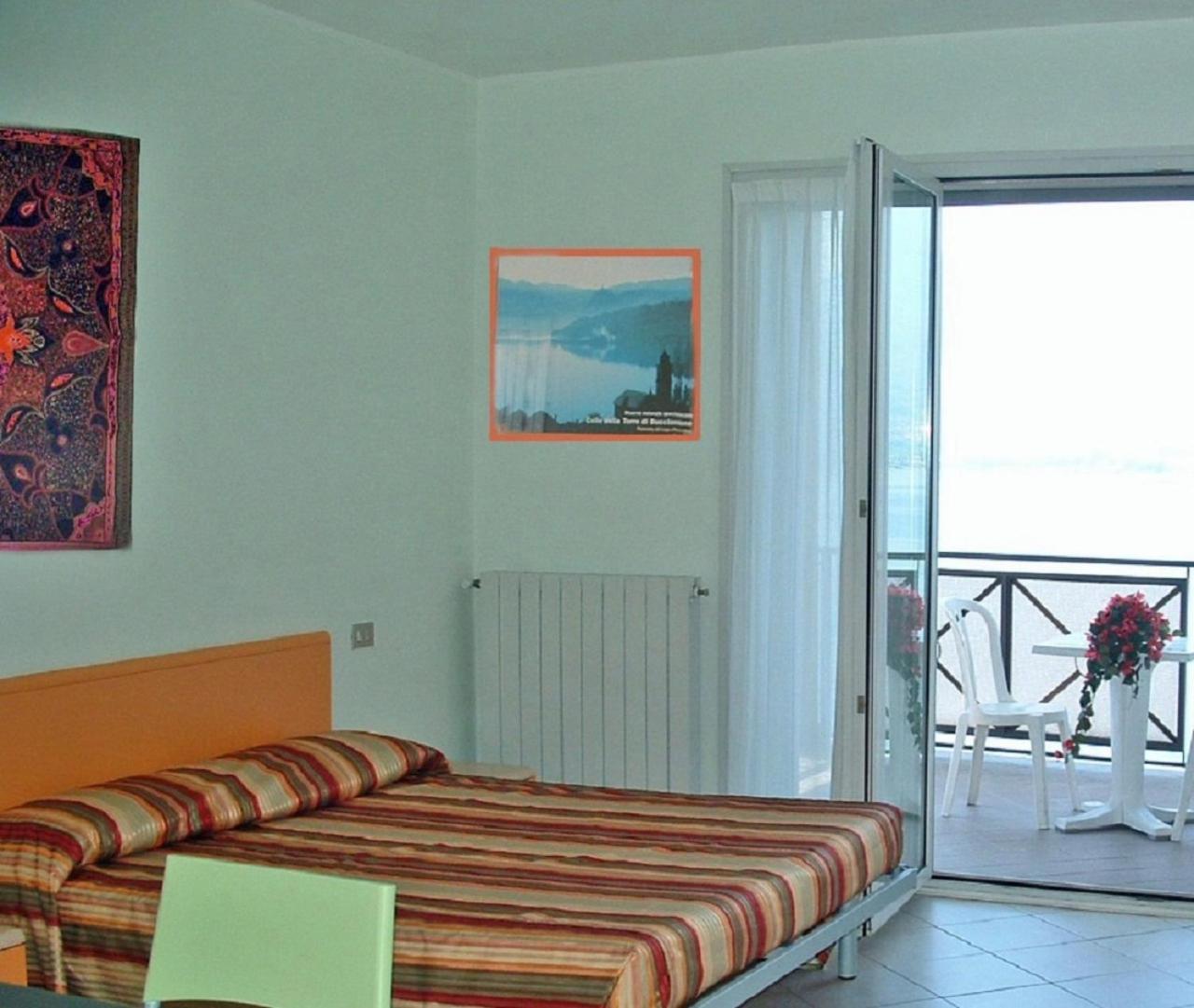Residence Tre Ponti Verbania Exterior foto